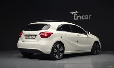 A-Class W176