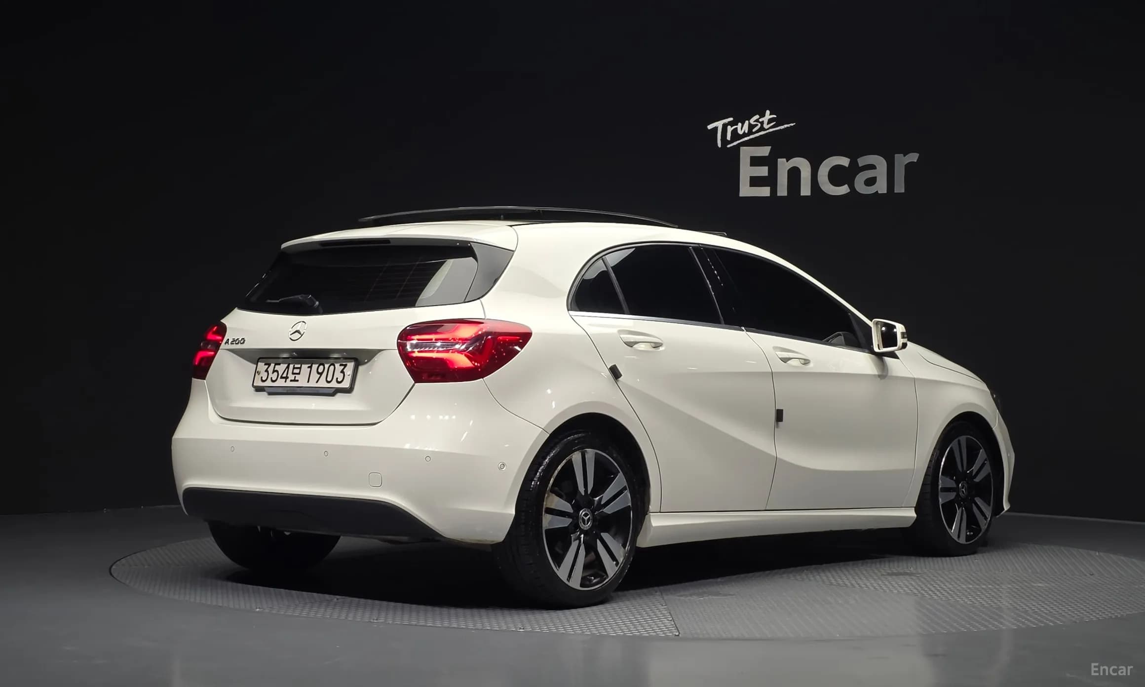 A-Class W176