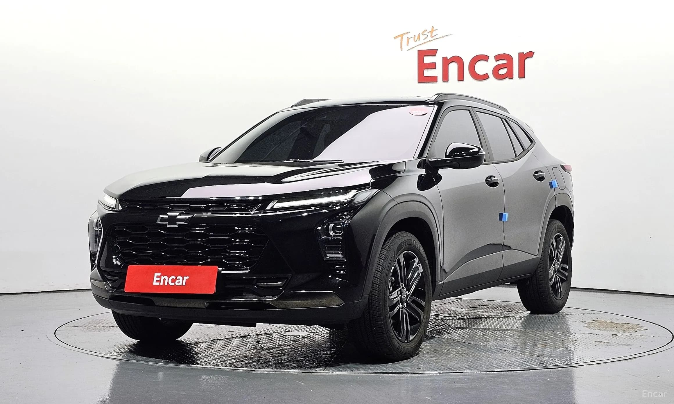 Trax Crossover