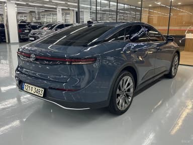 Crown crossover