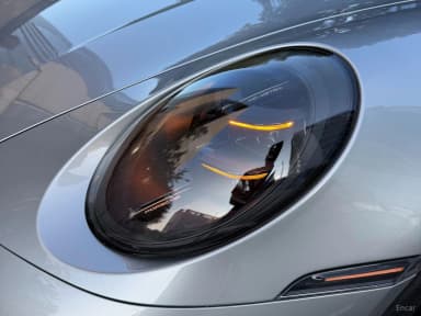 911 (992)