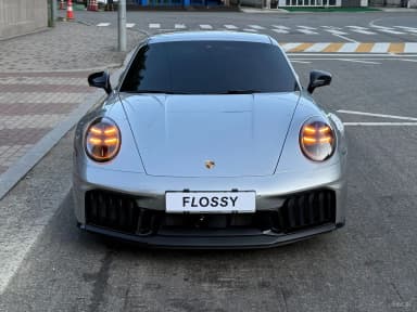 911 (992)