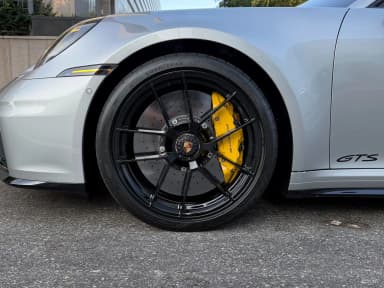911 (992)