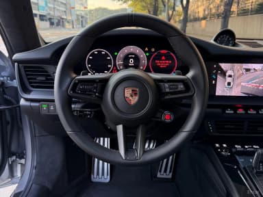 911 (992)