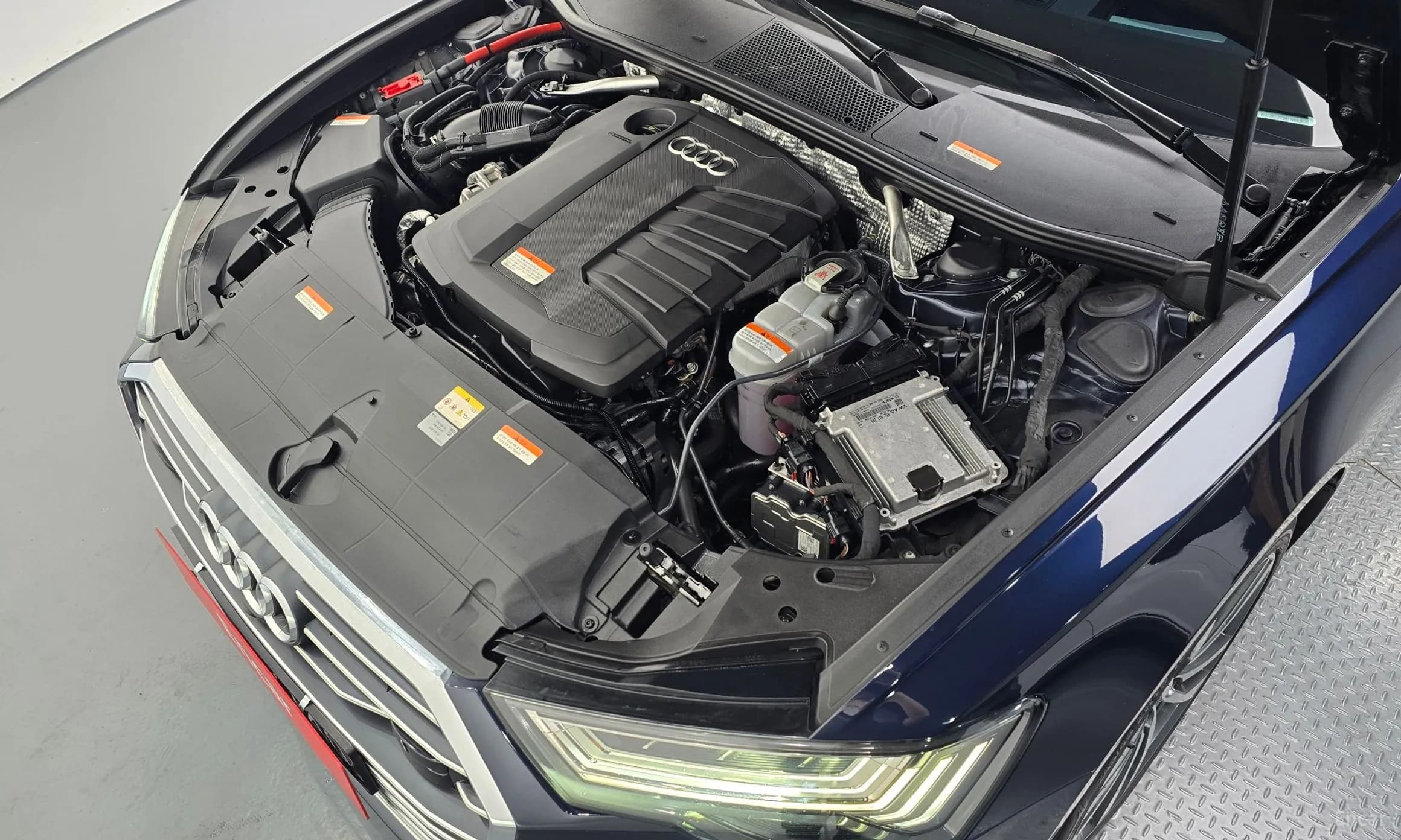 A6 (C8)