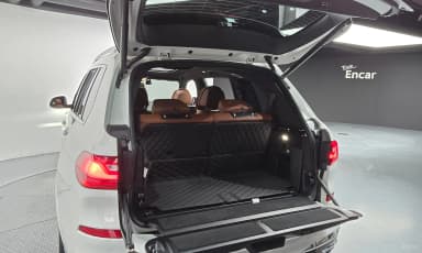 X7 (G07)