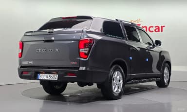 Rexton Sports Khan