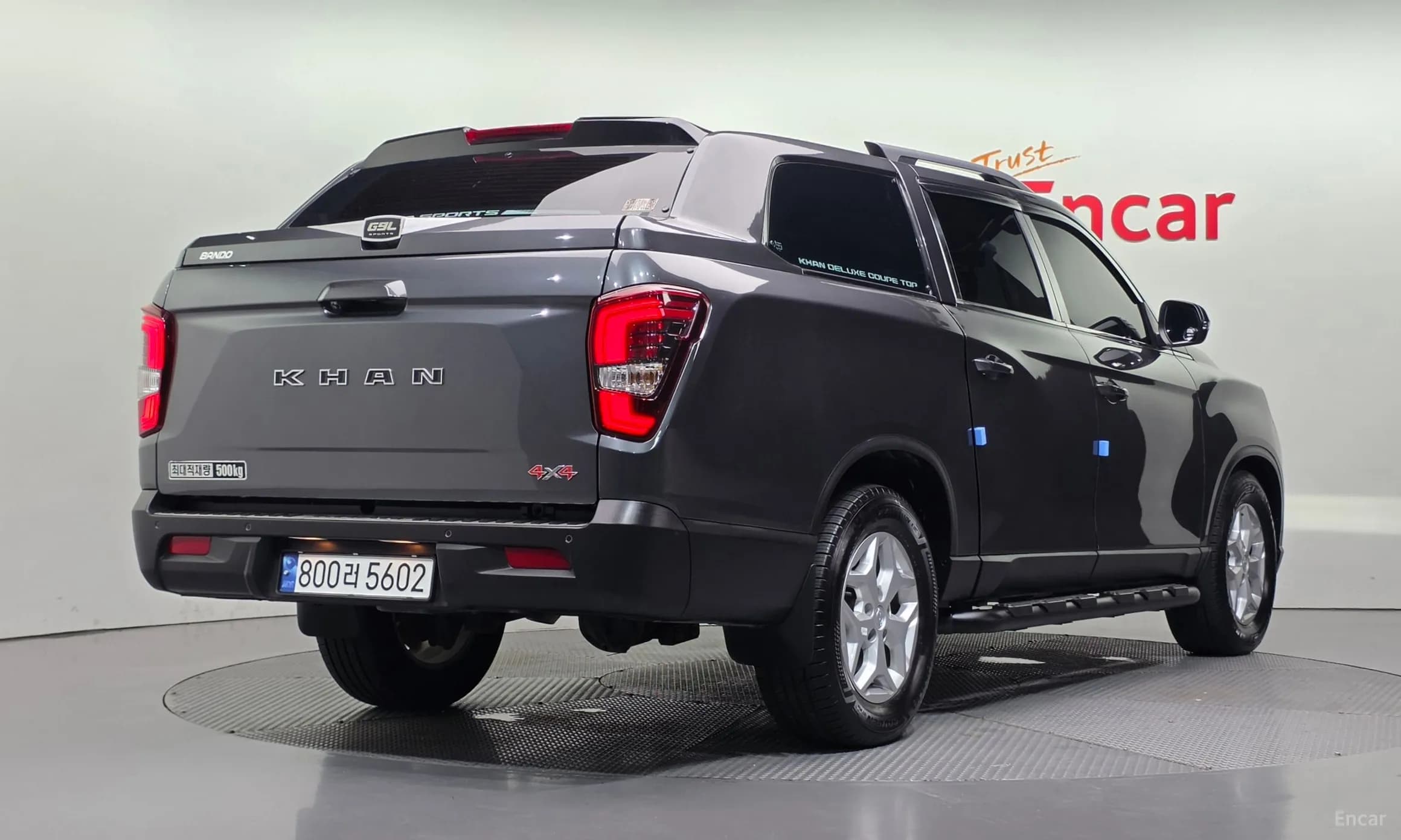 Rexton Sports Khan