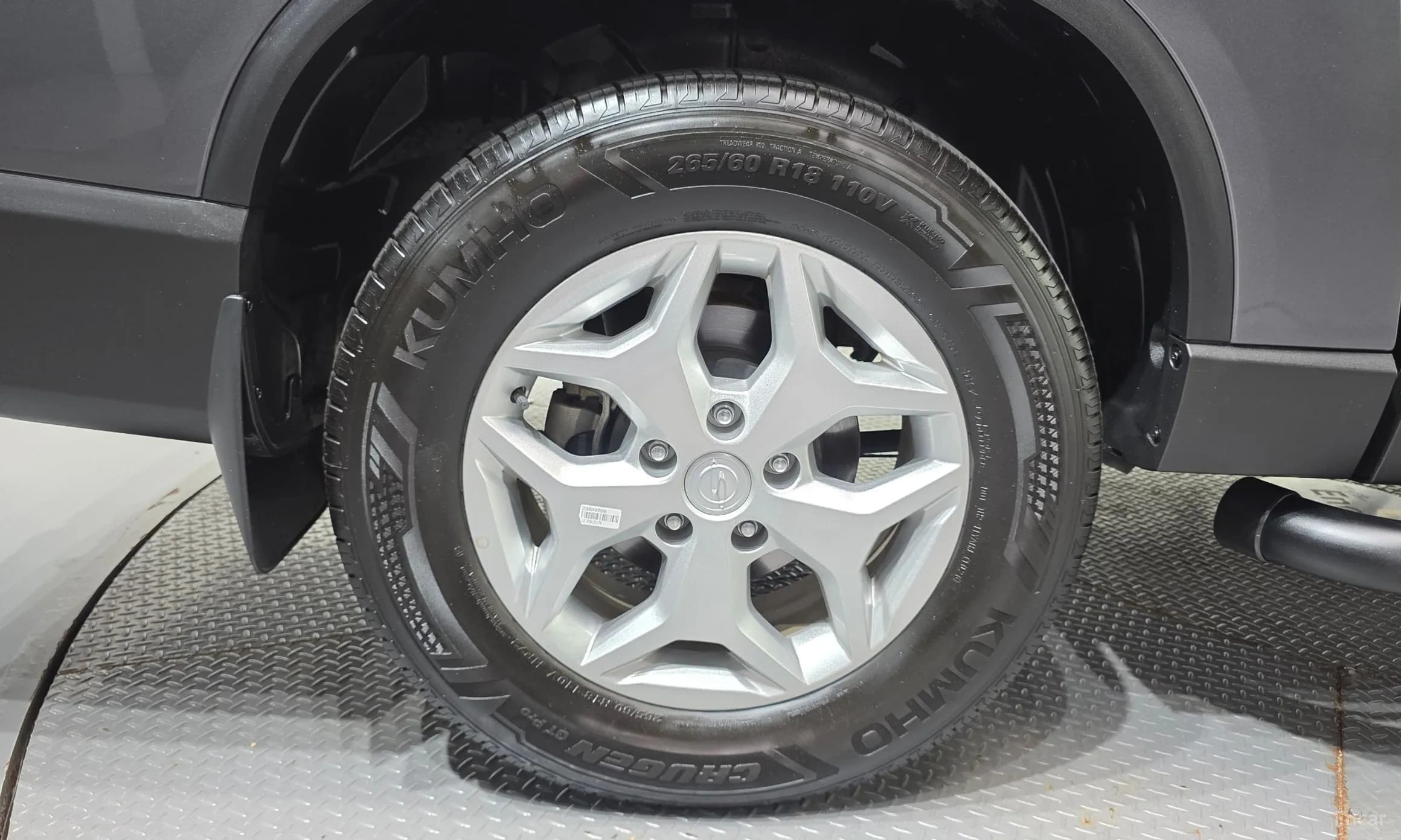Rexton Sports Khan