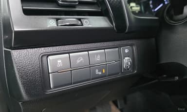 Rexton Sports Khan