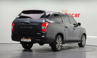 Rexton Sports Khan
