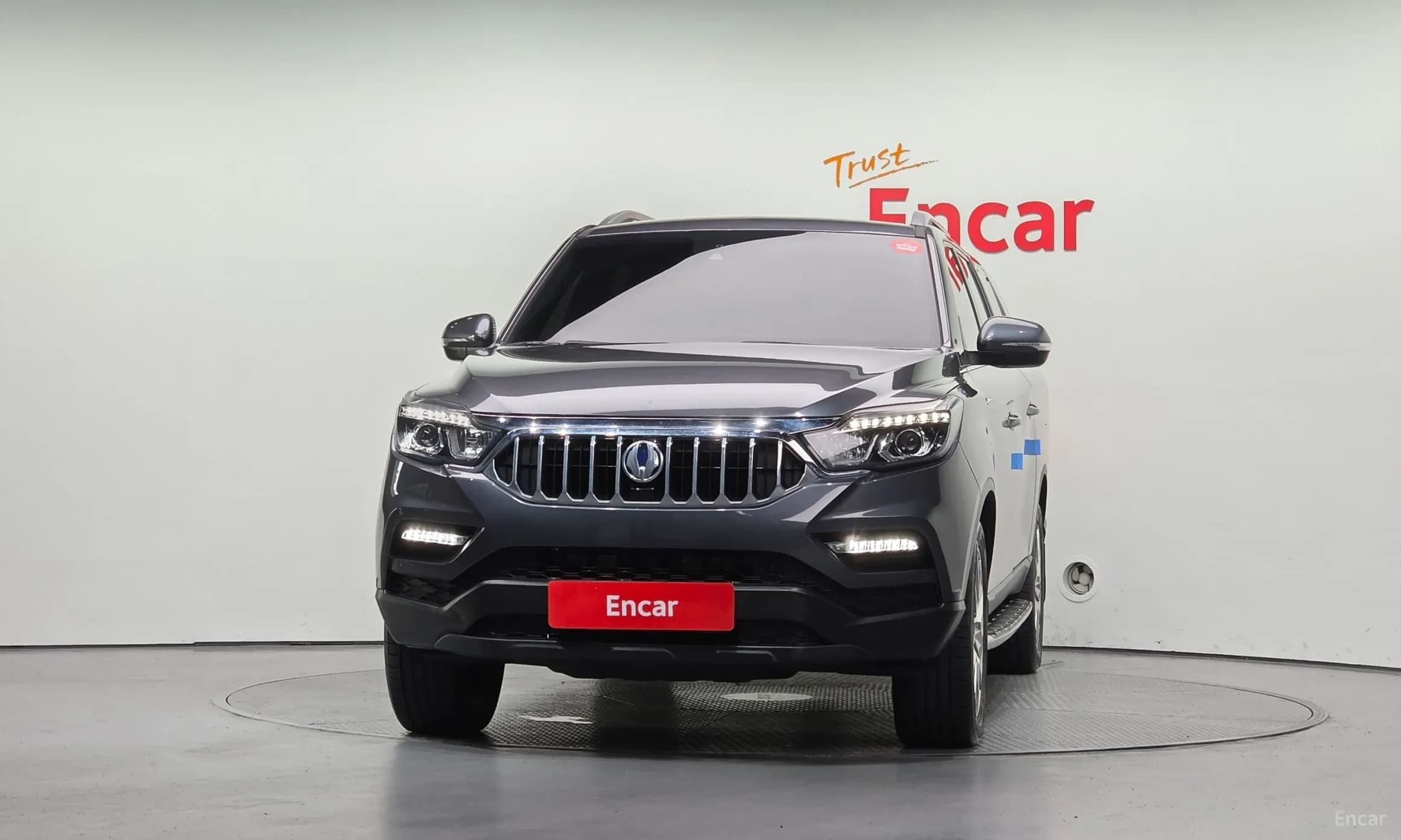 Rexton Sports Khan