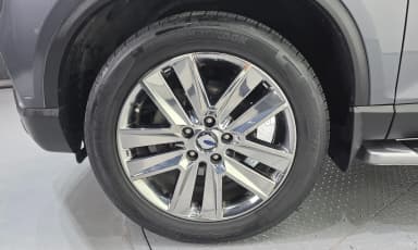 Rexton Sports Khan