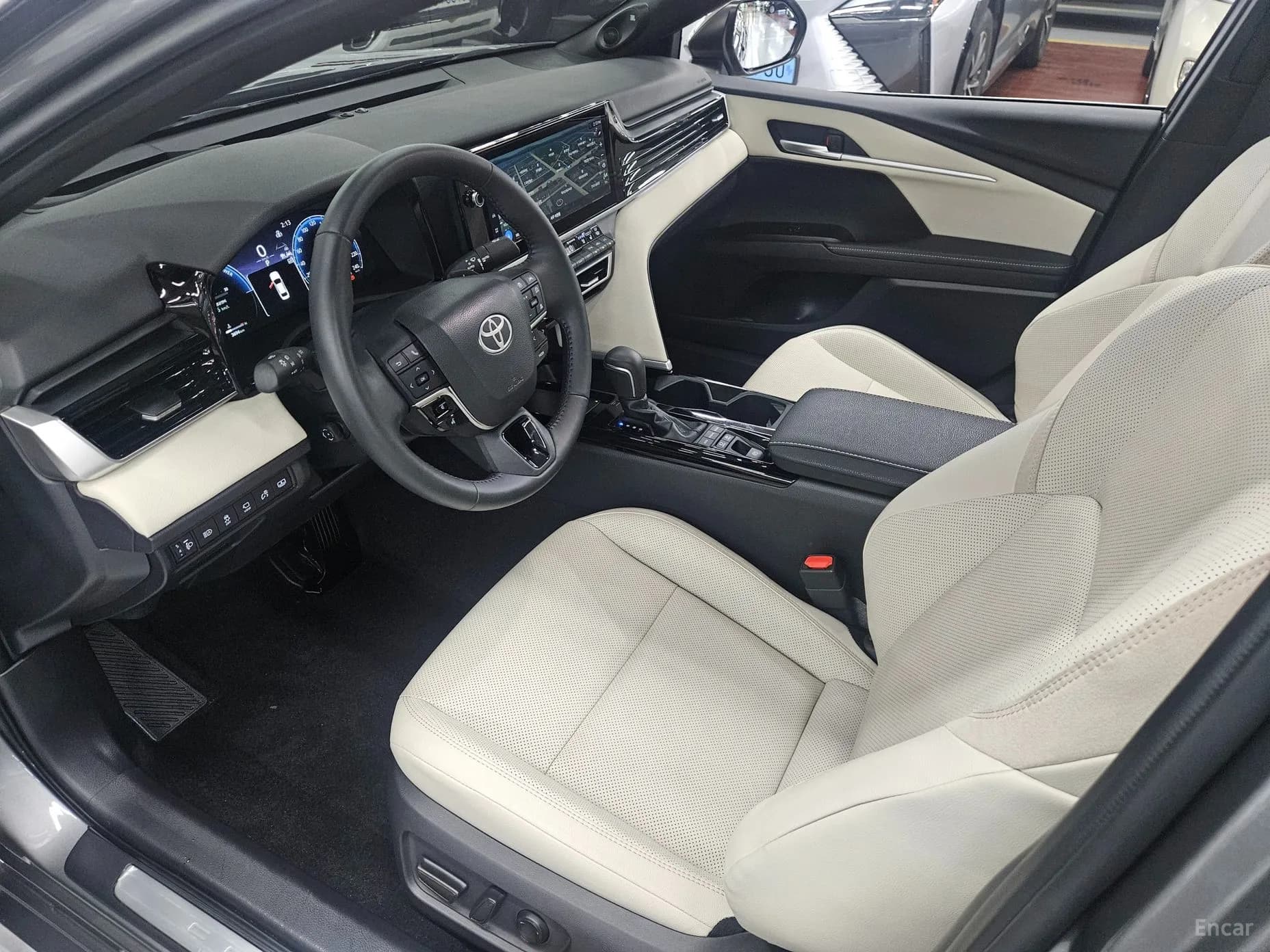 Camry (XV80)