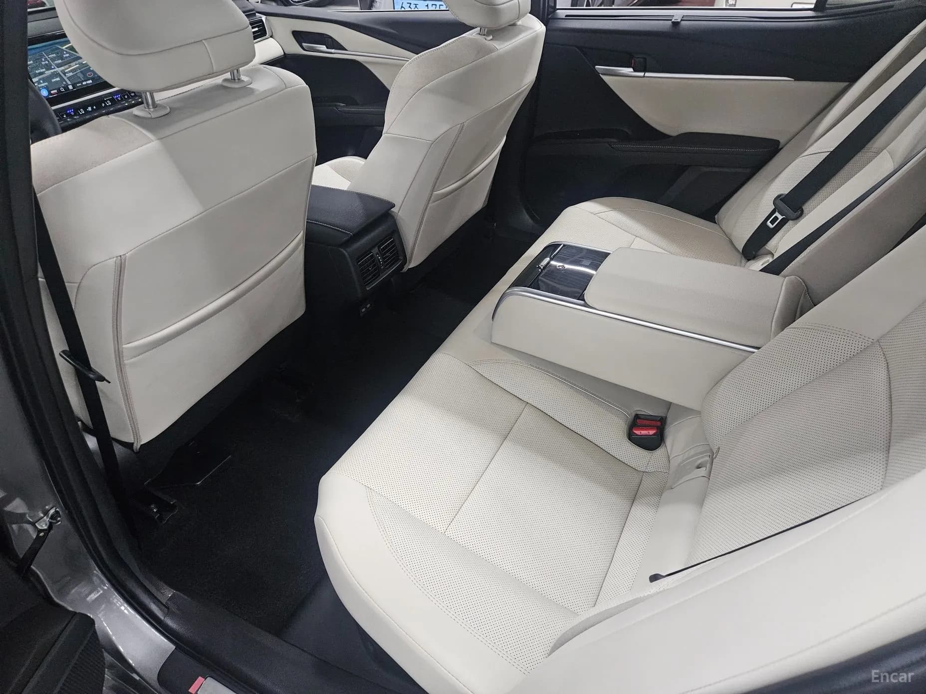 Camry (XV80)