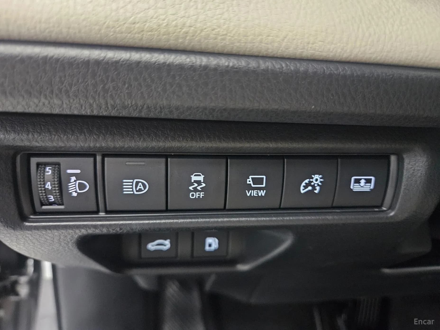 Camry (XV80)