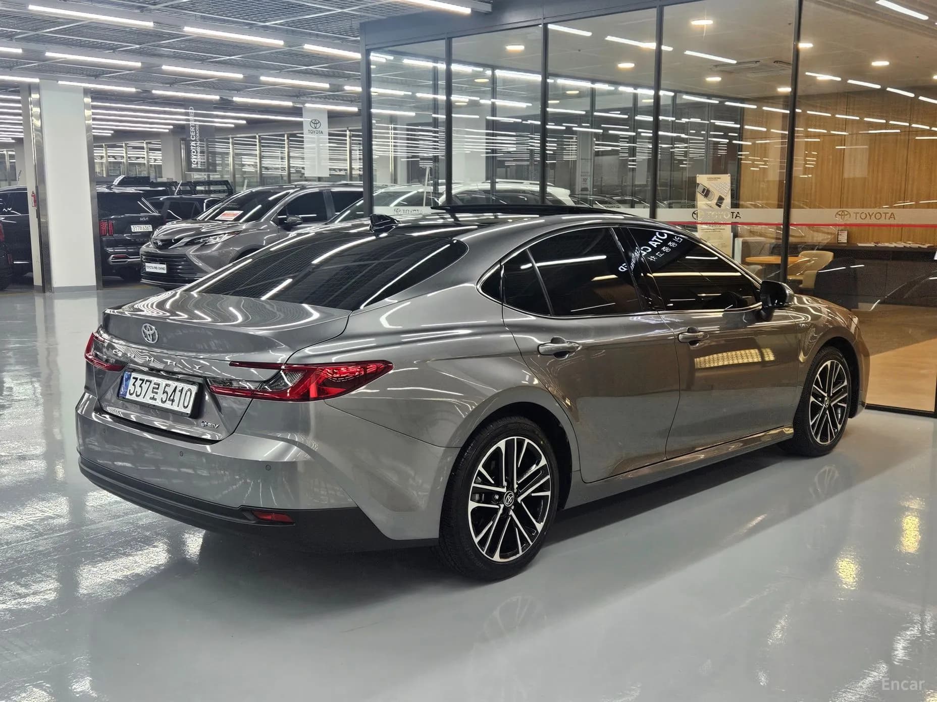 Camry (XV80)
