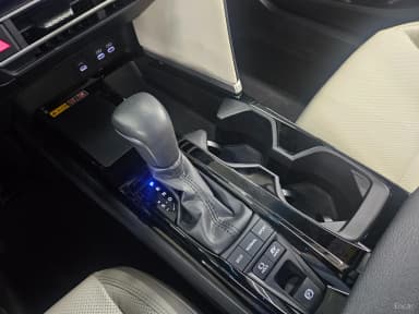 Camry (XV80)