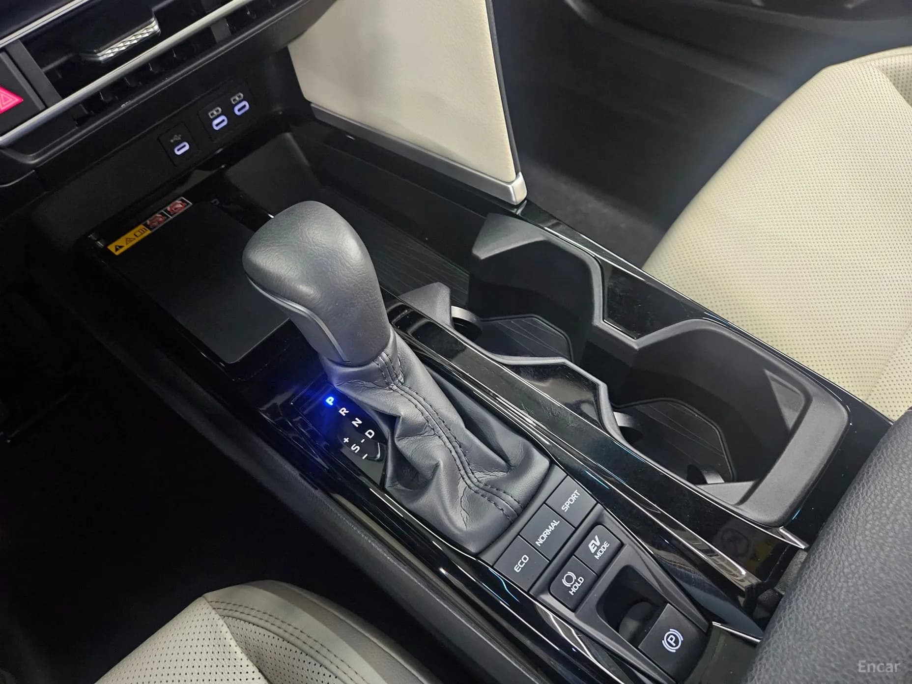 Camry (XV80)