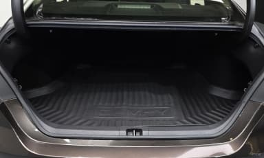 Camry (XV70)