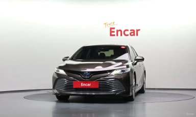 Camry (XV70)