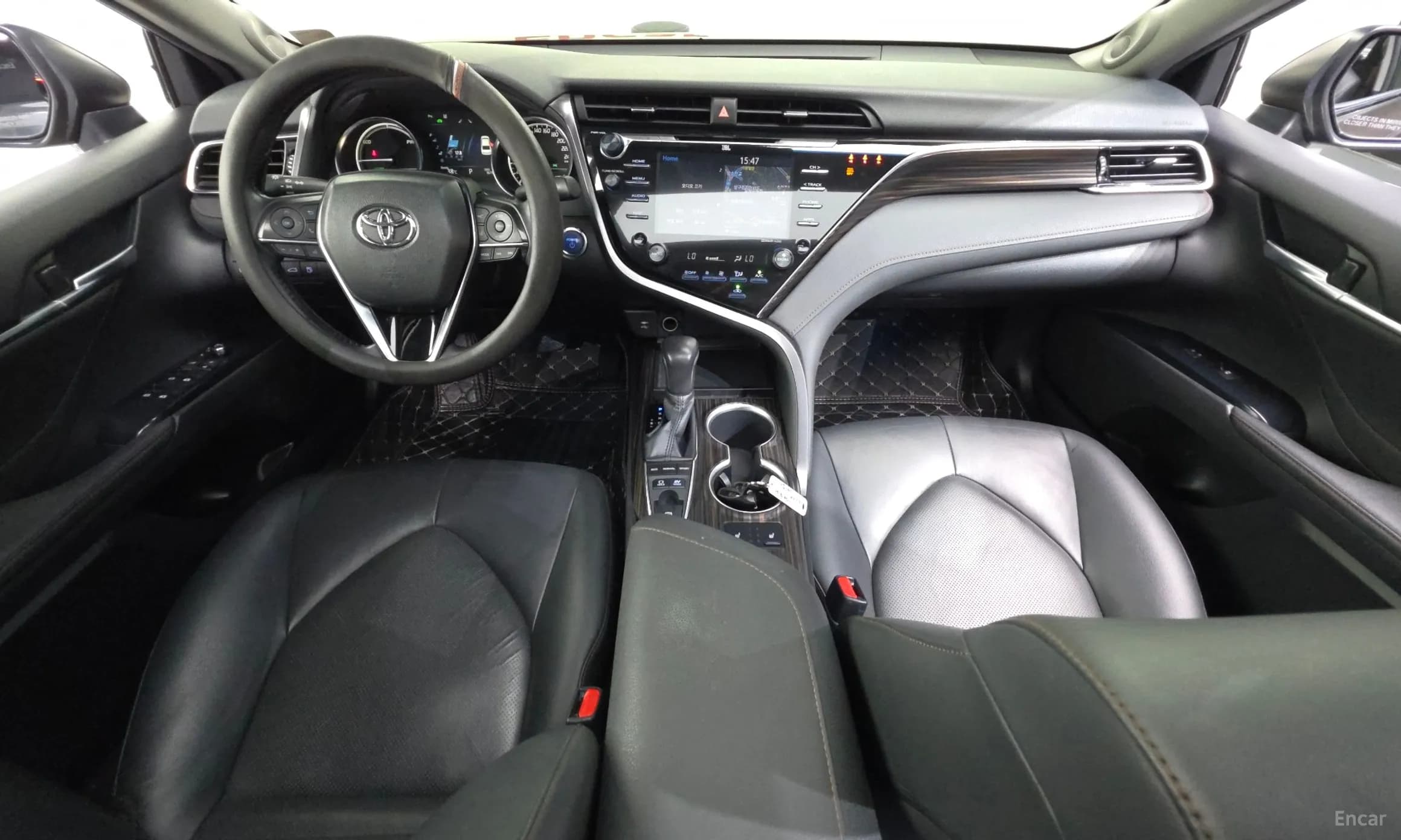 Camry (XV70)