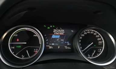 Camry (XV70)