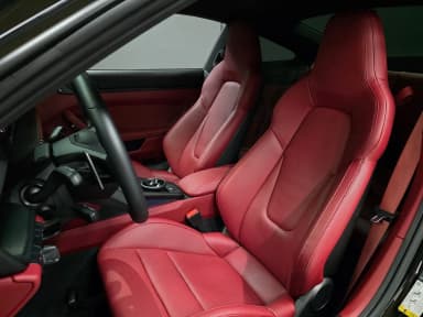 911 (992)