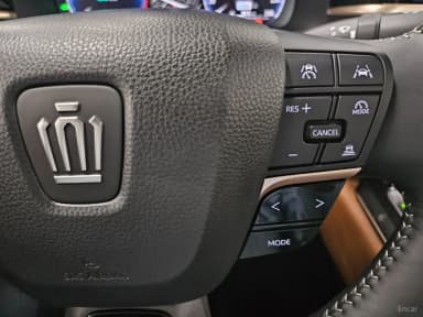 Crown crossover