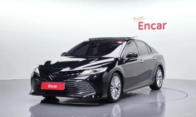 Camry (XV70)