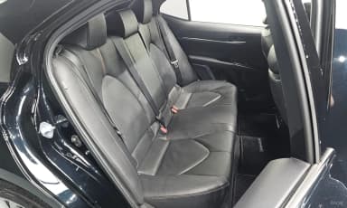 Camry (XV70)