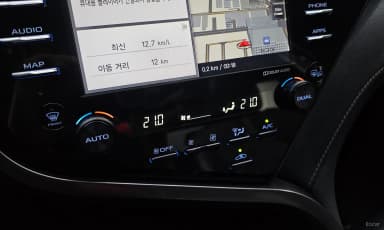 Camry (XV70)