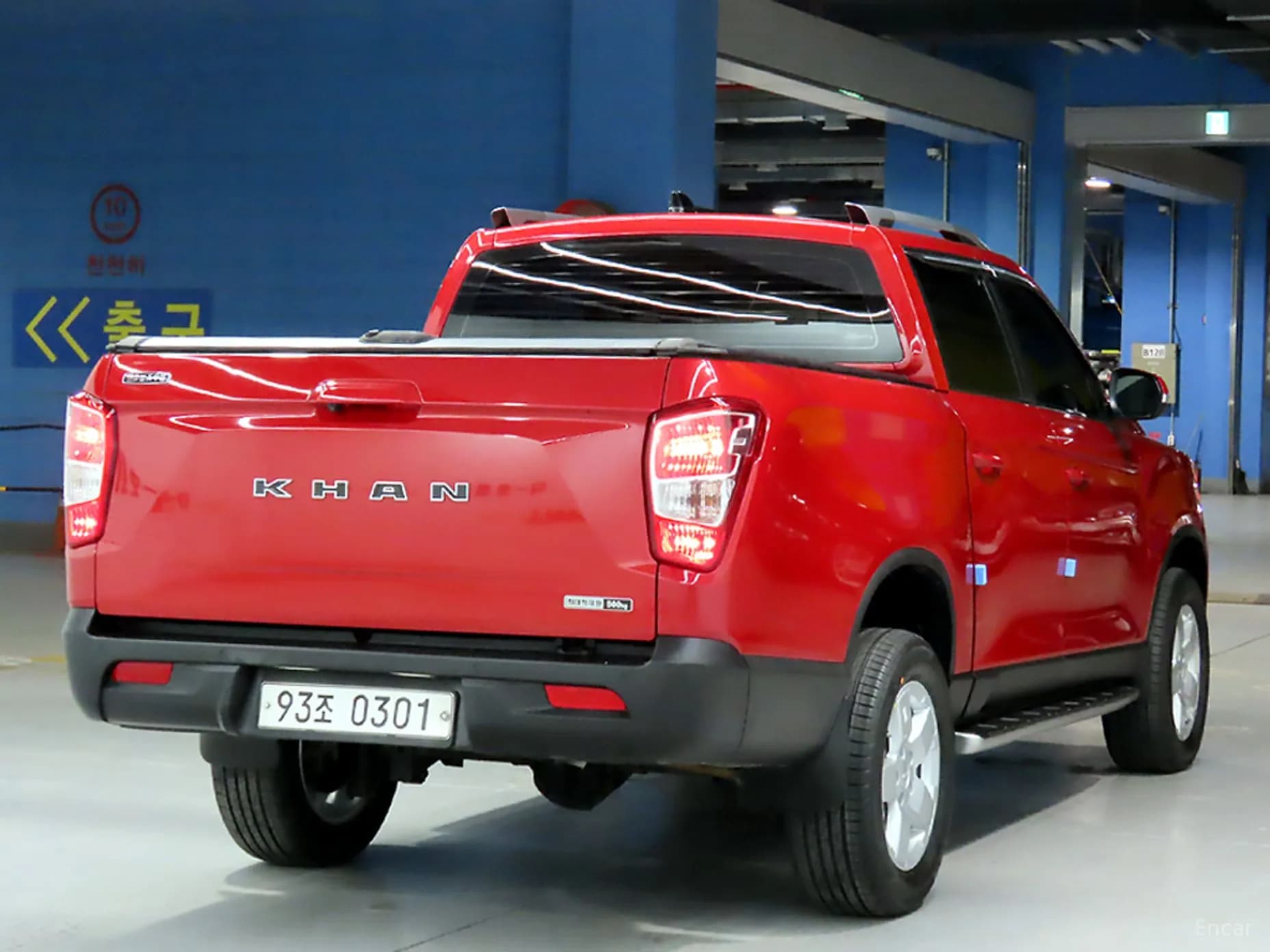 Rexton Sports Khan