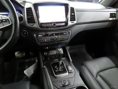 Rexton Sports Khan