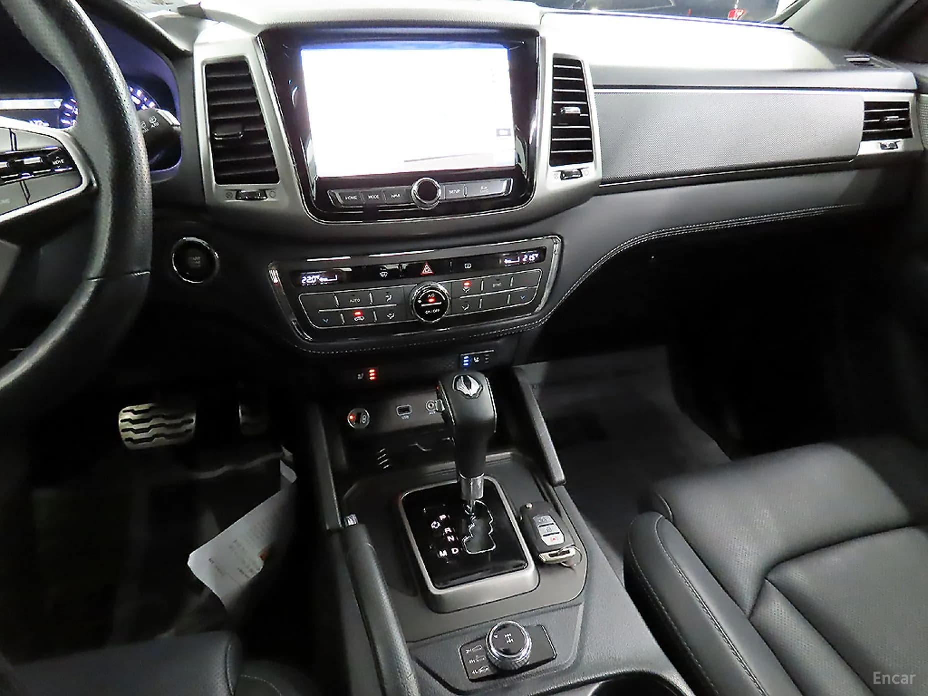 Rexton Sports Khan