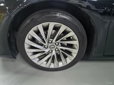 ES300h 7th Generation