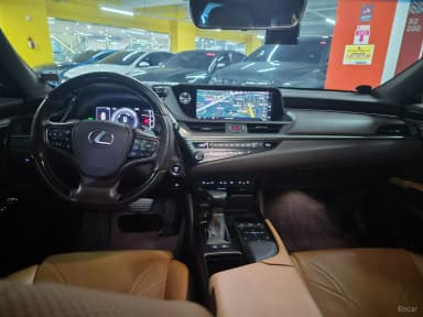 ES300h 7th Generation