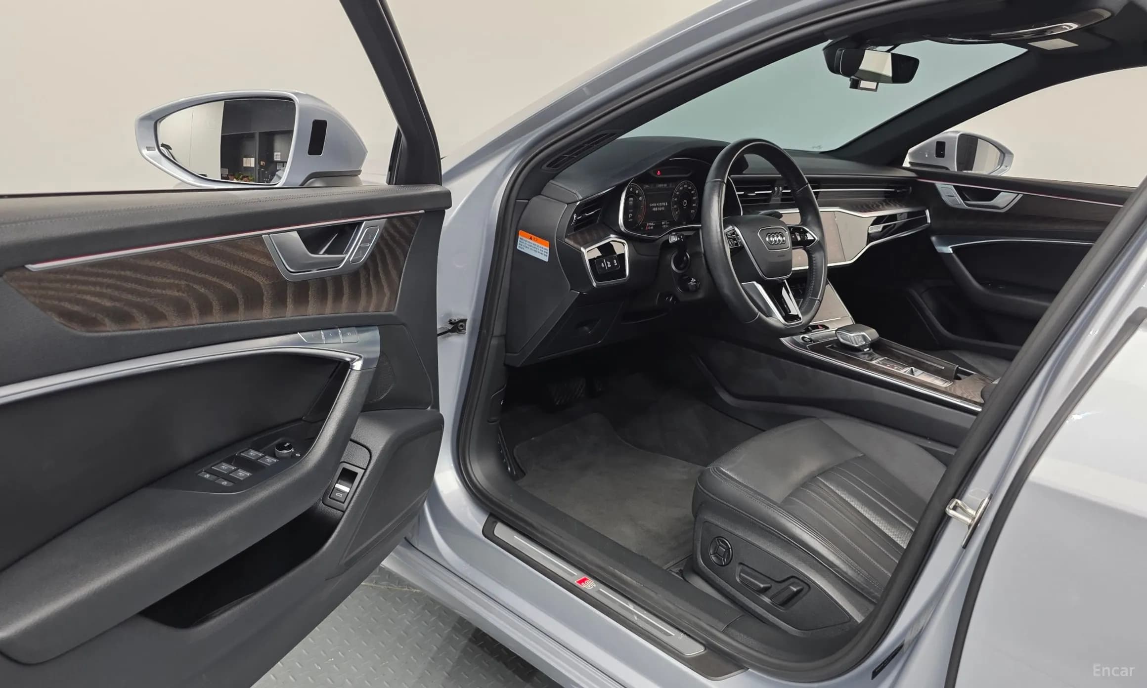 A6 (C8)