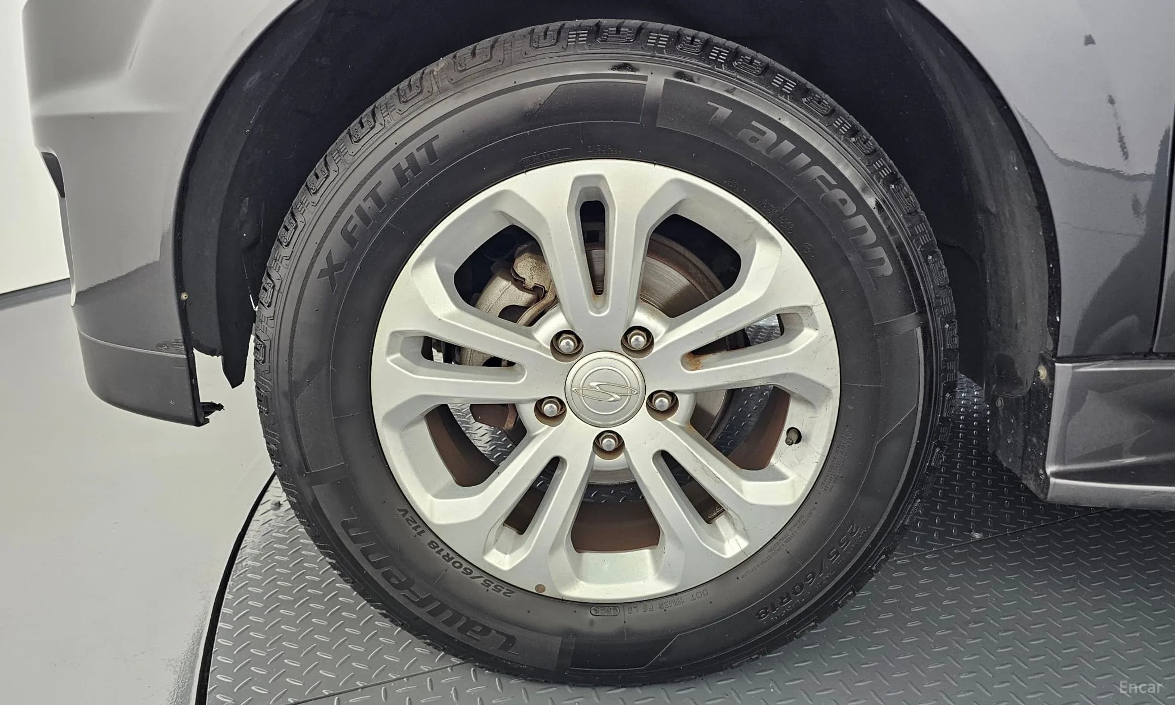 Korando Sports