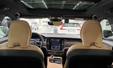 V90 Cross Country