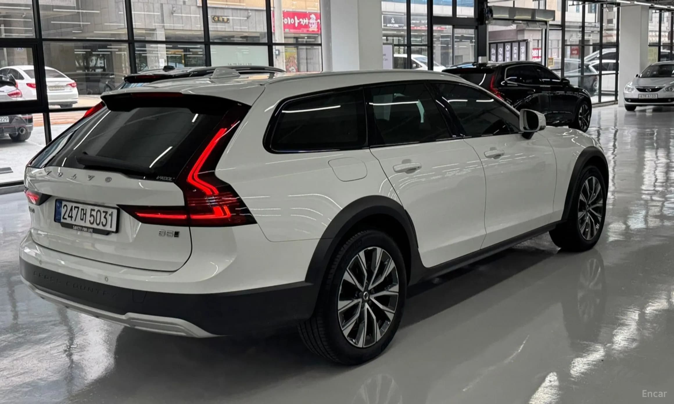 V90 Cross Country