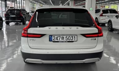 V90 Cross Country