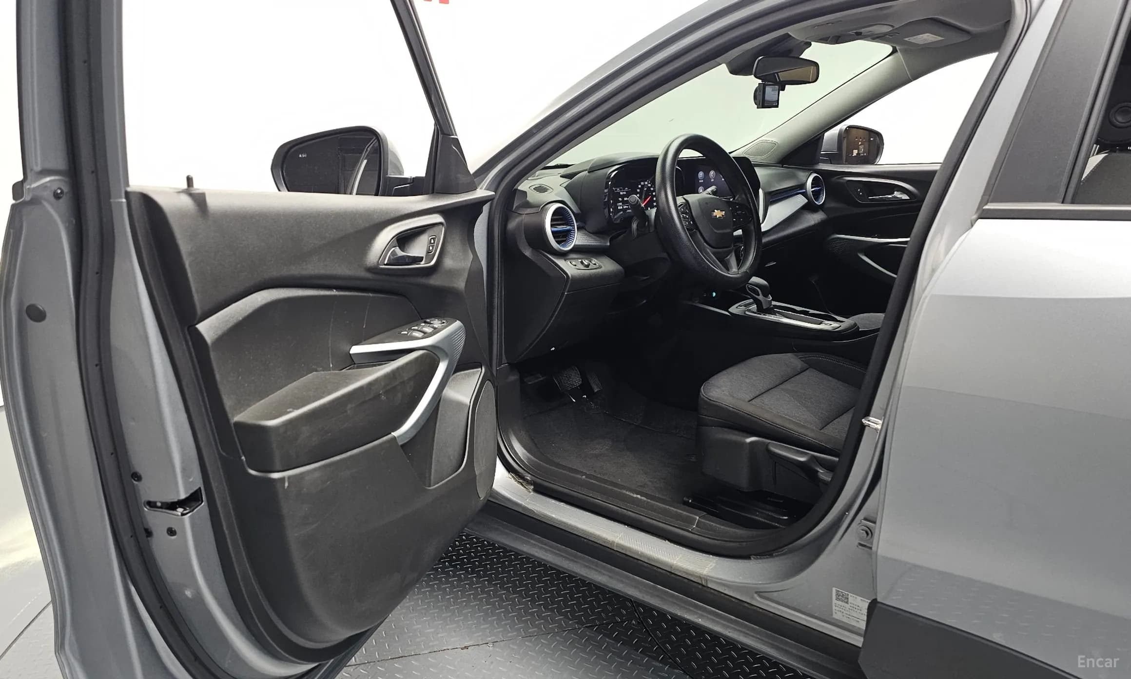 Trax Crossover