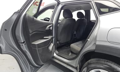 Trax Crossover