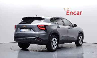 Trax Crossover