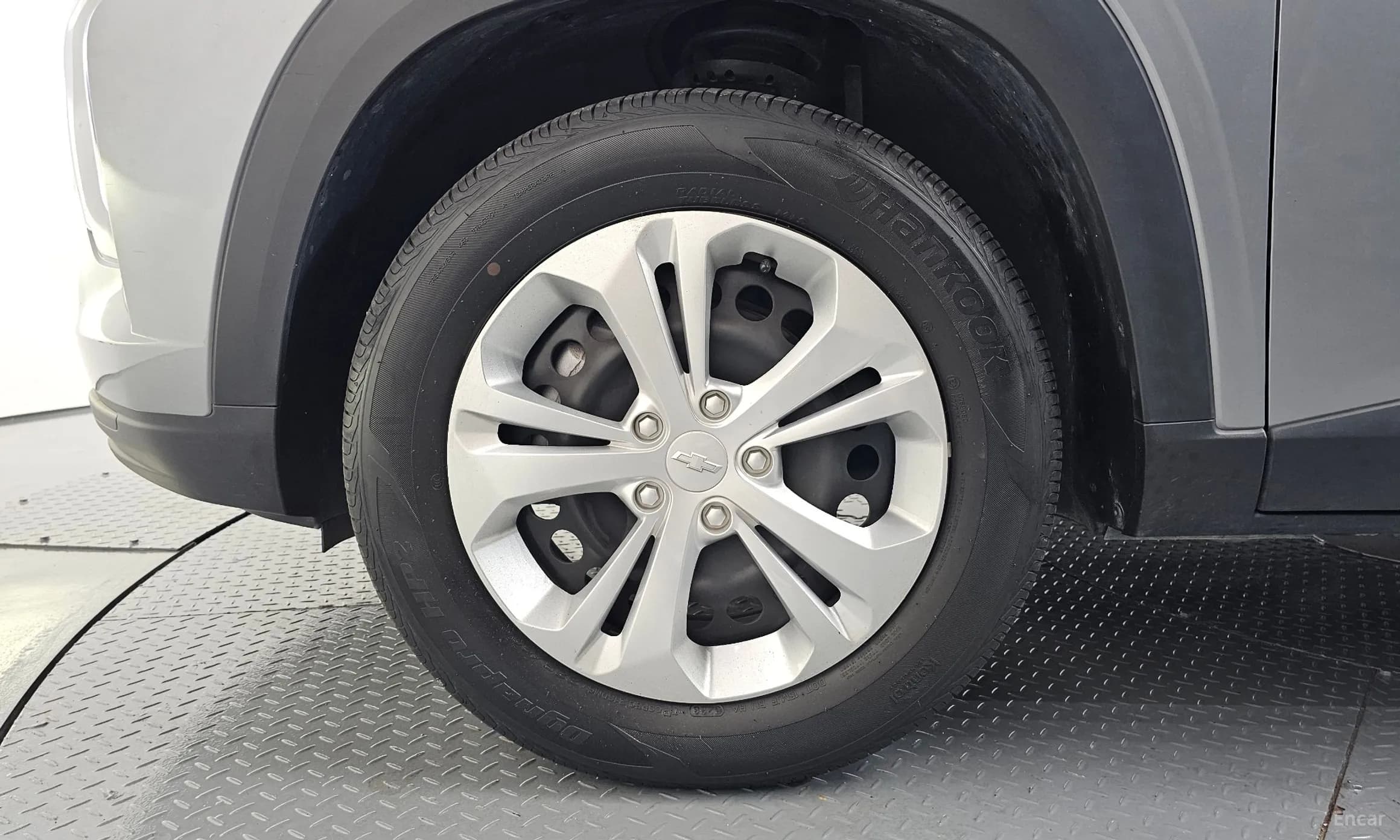 Trax Crossover