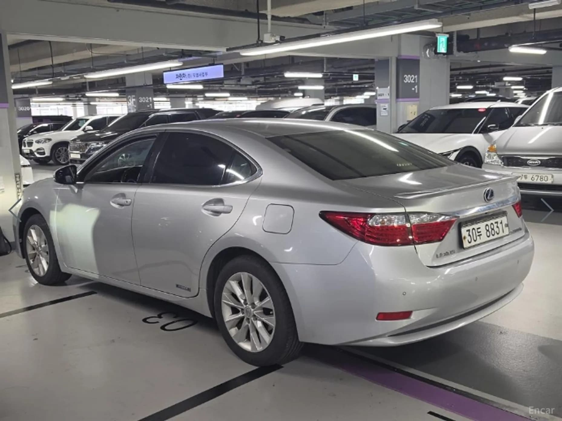 New ES300h