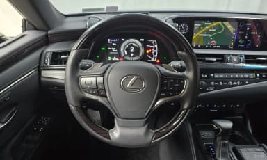 ES300h 7th Generation