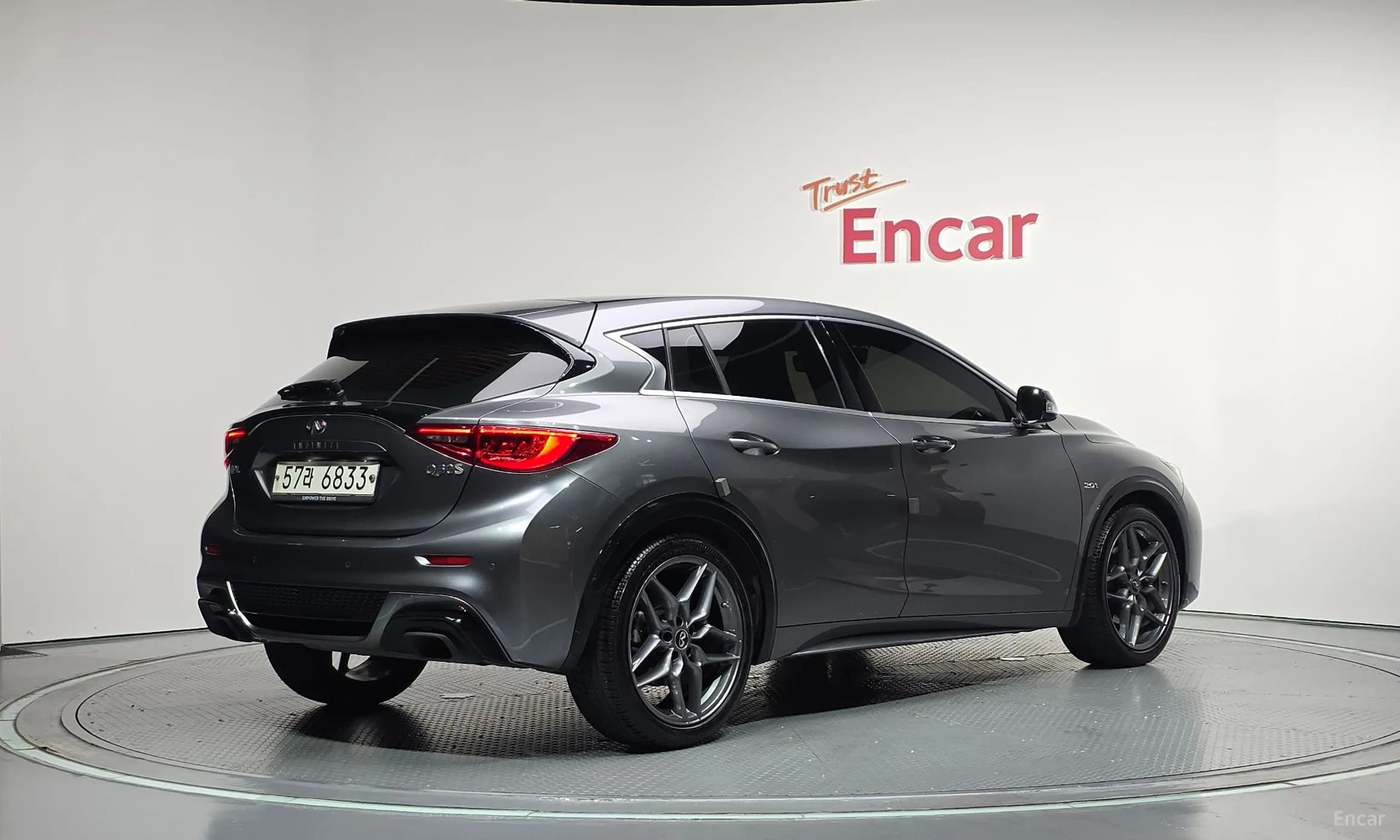 Q30
