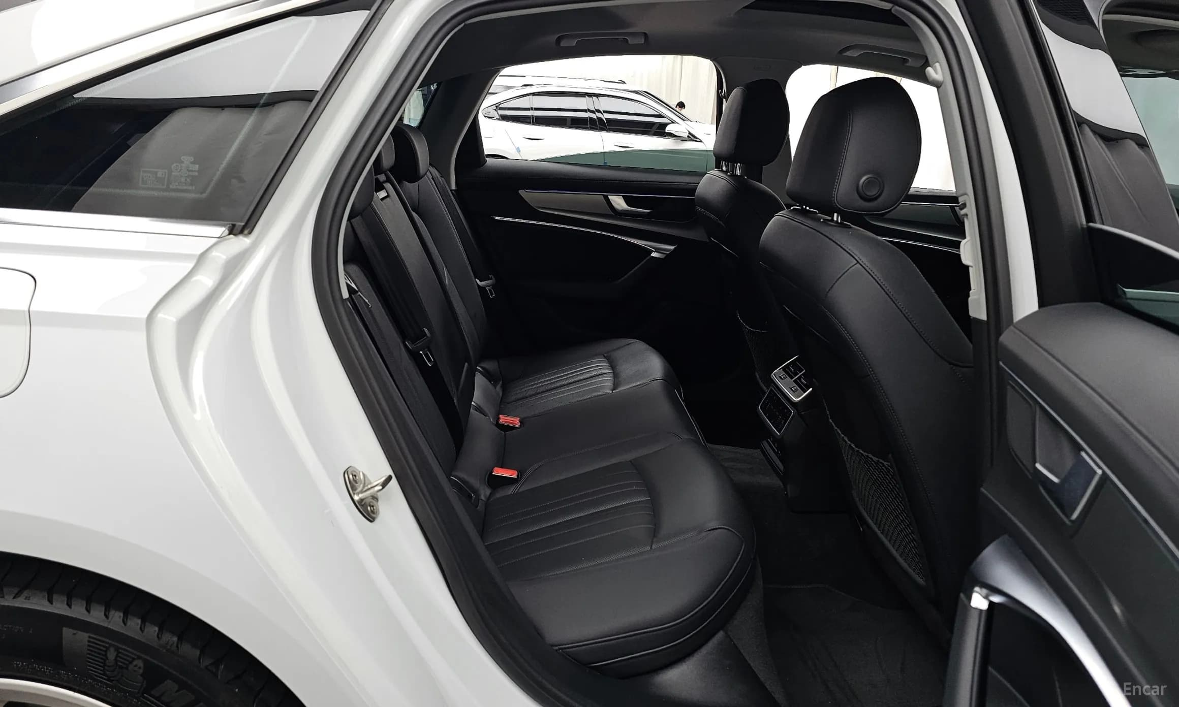 A6 (C8)
